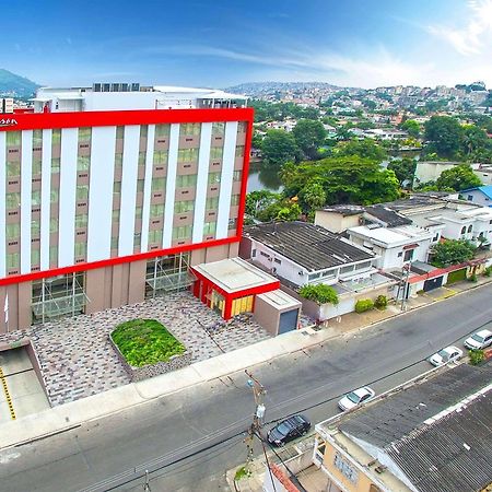 Radisson Hotel Guayaquil Exteriér fotografie